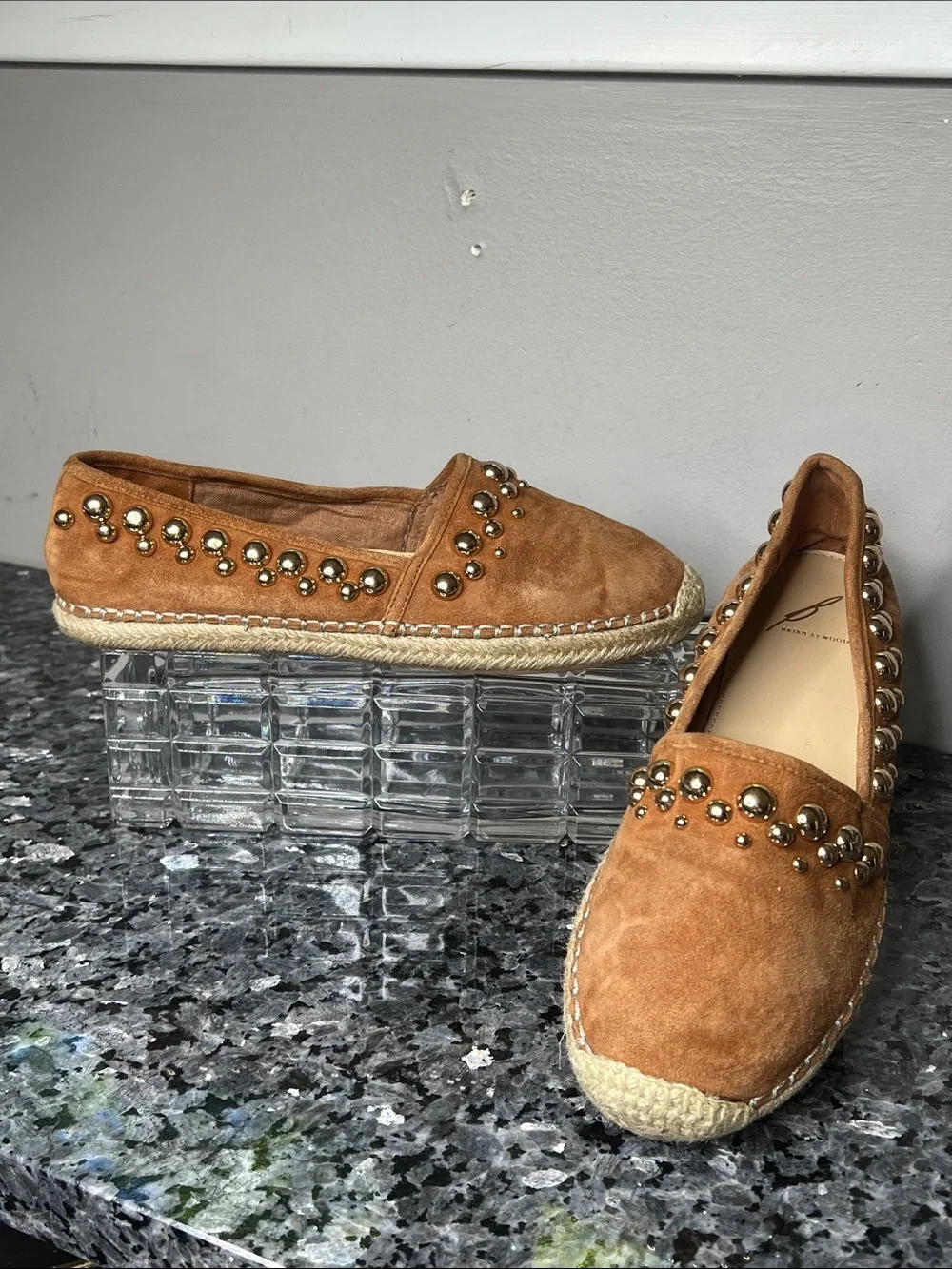 Brian Atwood Sz 8 B-Eli Tan Suede Espadrille Slip On Flats w/Goldtone Grommets